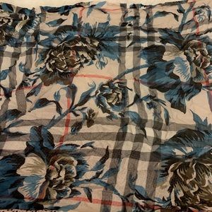 Burberry scarf